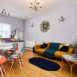 Apartment Delven House- Serviced, Castle Donington